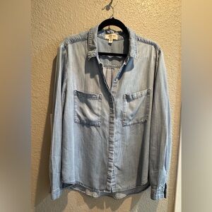 Cloth & Stone Chambray Shirt from Anthropologie - Size XL